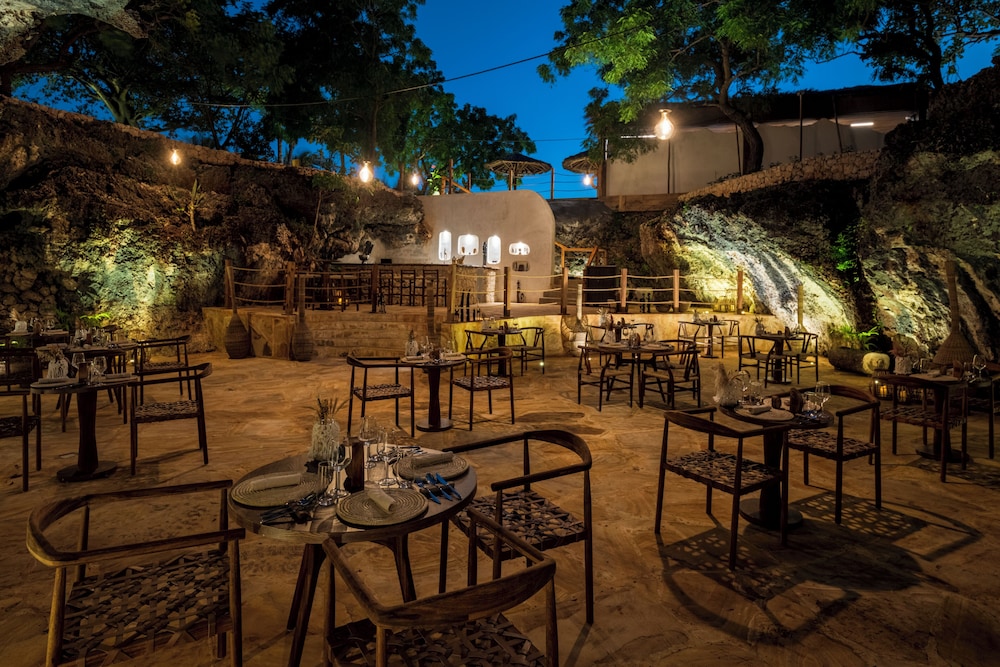 Kwanza Resort by Sunrise 49/60