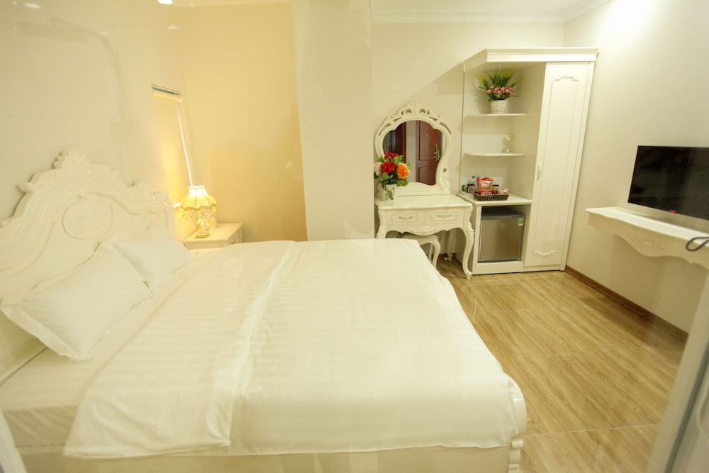 Phoenix Hotel Ha Long 21/50