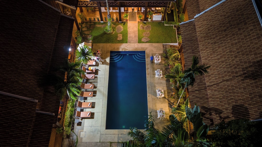 Muangthong Hotel 40/50