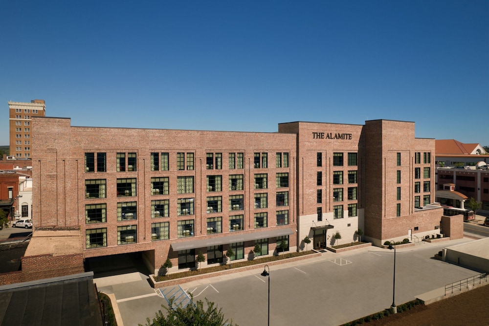 The Alamite, Tuscaloosa, a Tribute Portfolio Hotel 2/46
