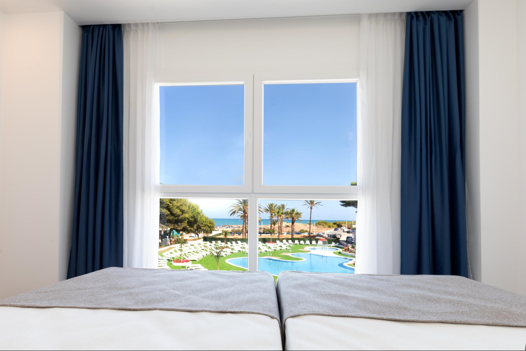 2 Bedrooms, Apartment, Sea View, Balcony or Terrace