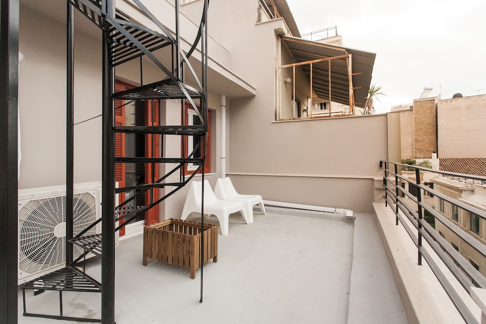 Karitsi Place 4/50
