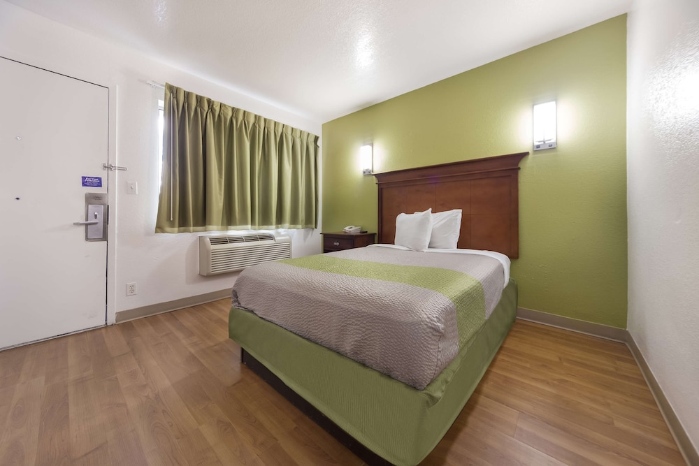 Motel6 Meridian, MS 25/60