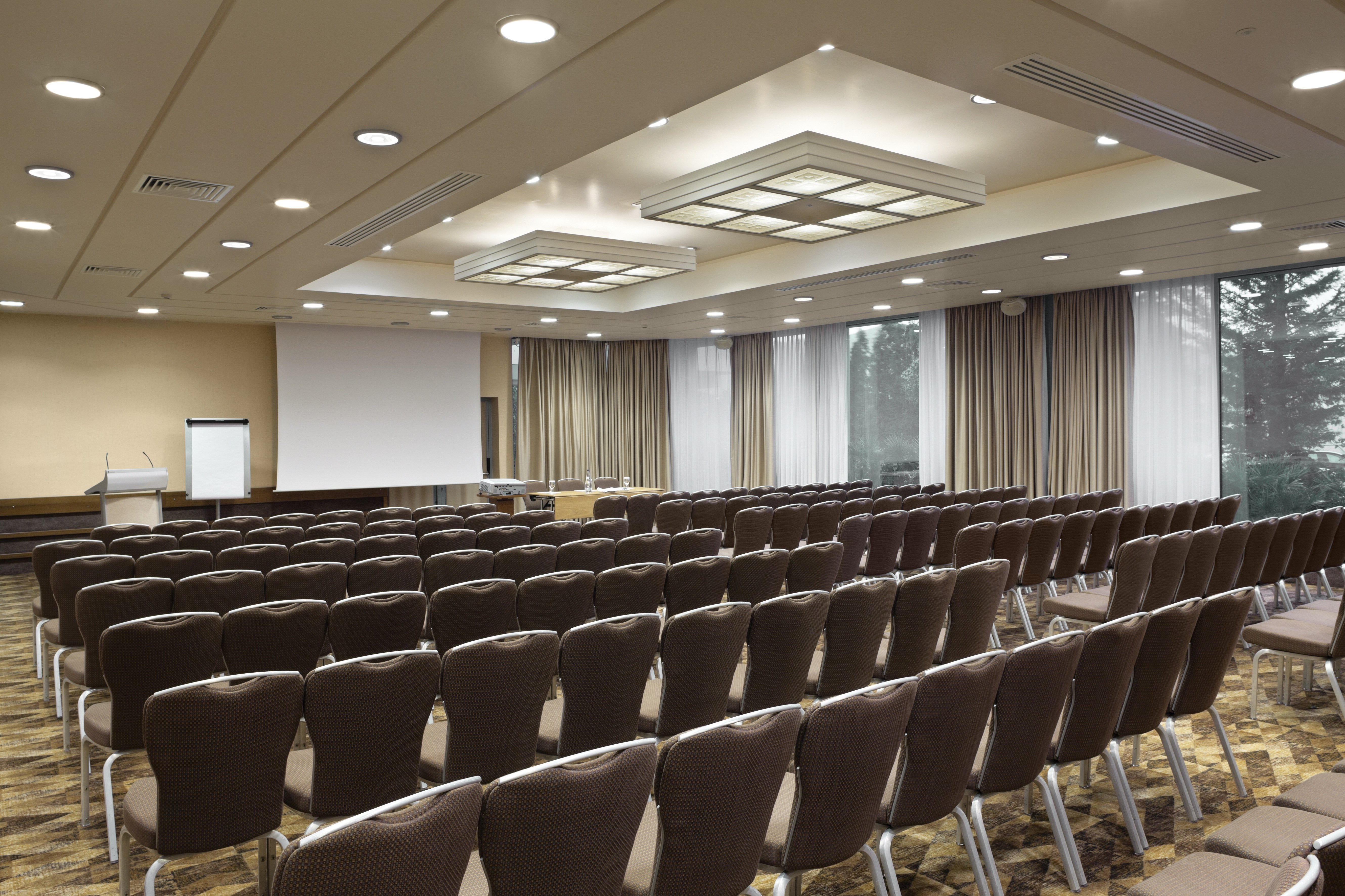 Holiday Inn Athens Airport 52/66