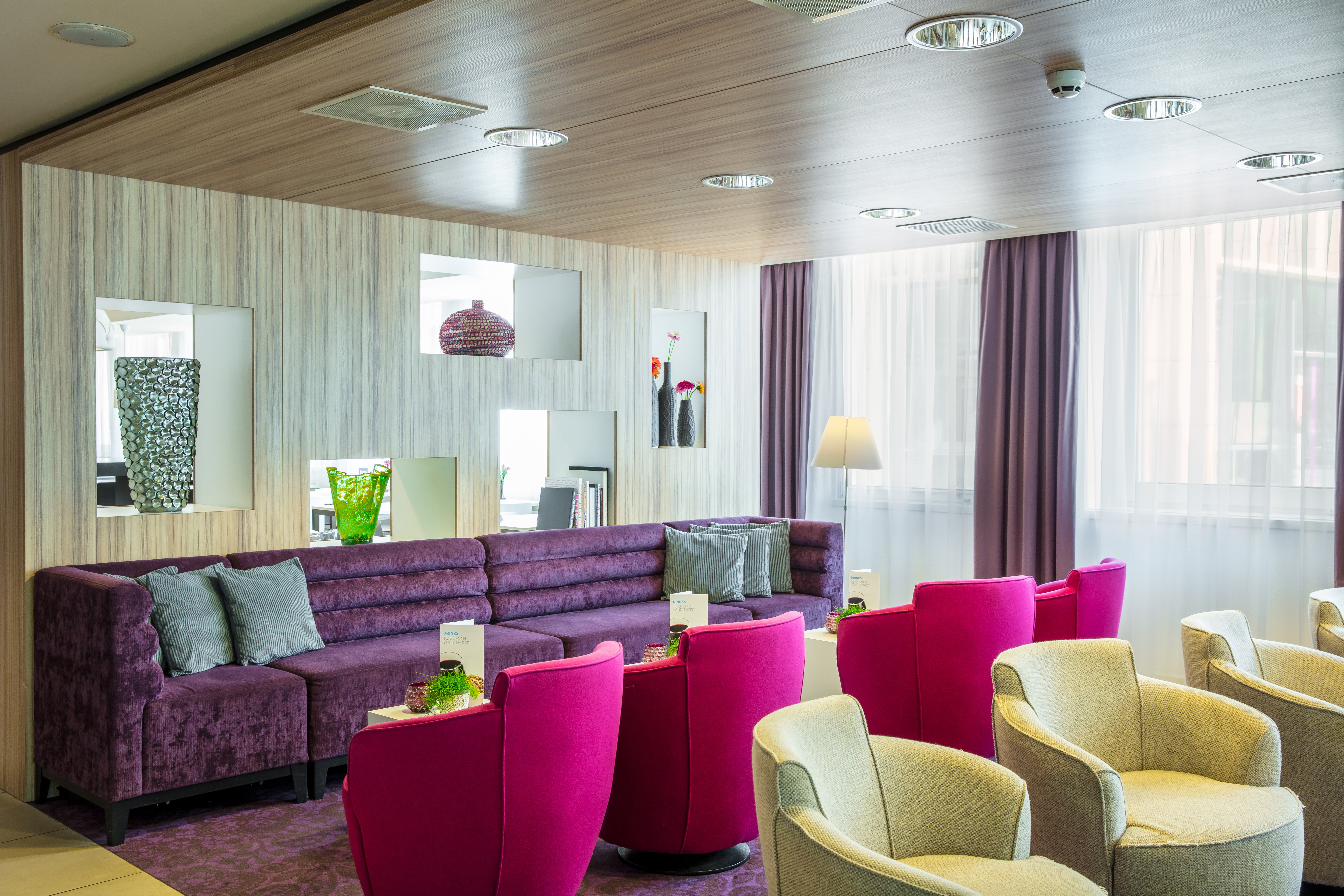 HOLIDAY INN EXPRESS ARNHEM 28/45