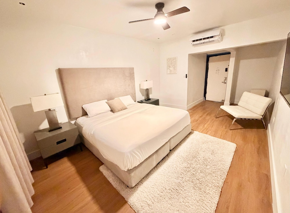 Hotel Harrison 25/51
