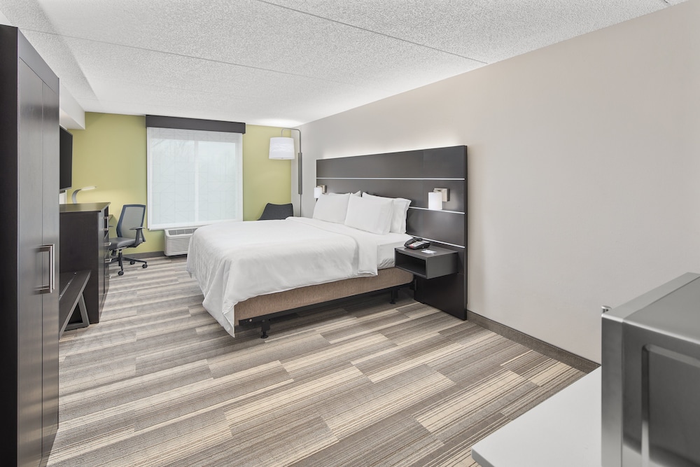 Holiday Inn Express Hotel And Suites Greenville I 85 Woodruff Rd 16/72
