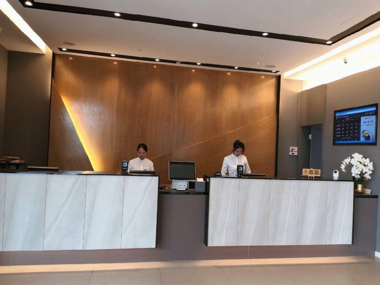 Homeinn Selected (Suzhou Xinqu Heshan Road Metro Station Branch) 11/33