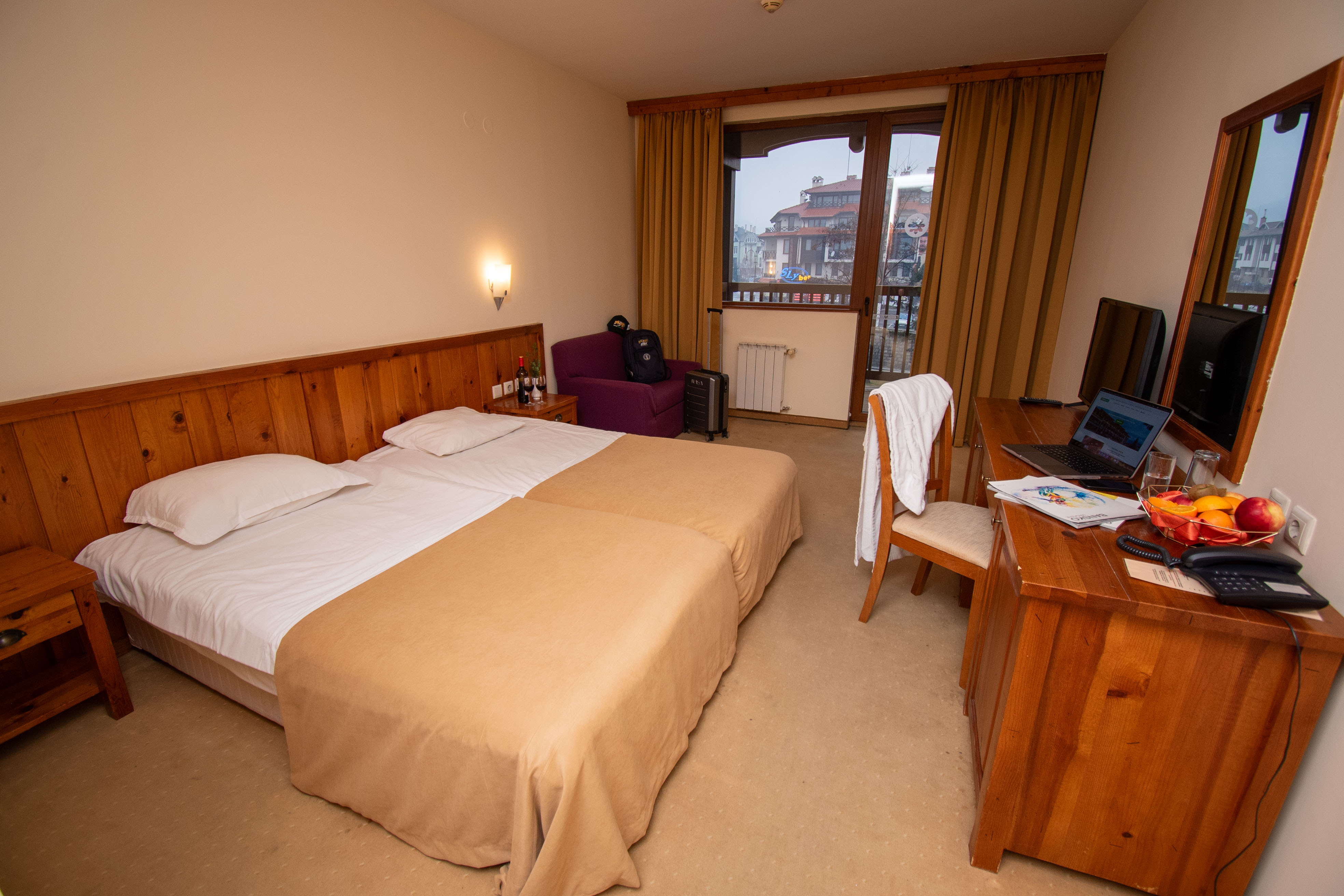 Single Parent, Twin Beds، Mura Hotel 2/7