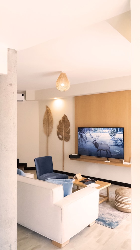 Lobby at The Address Boutique Hotel, Arsenal VCA