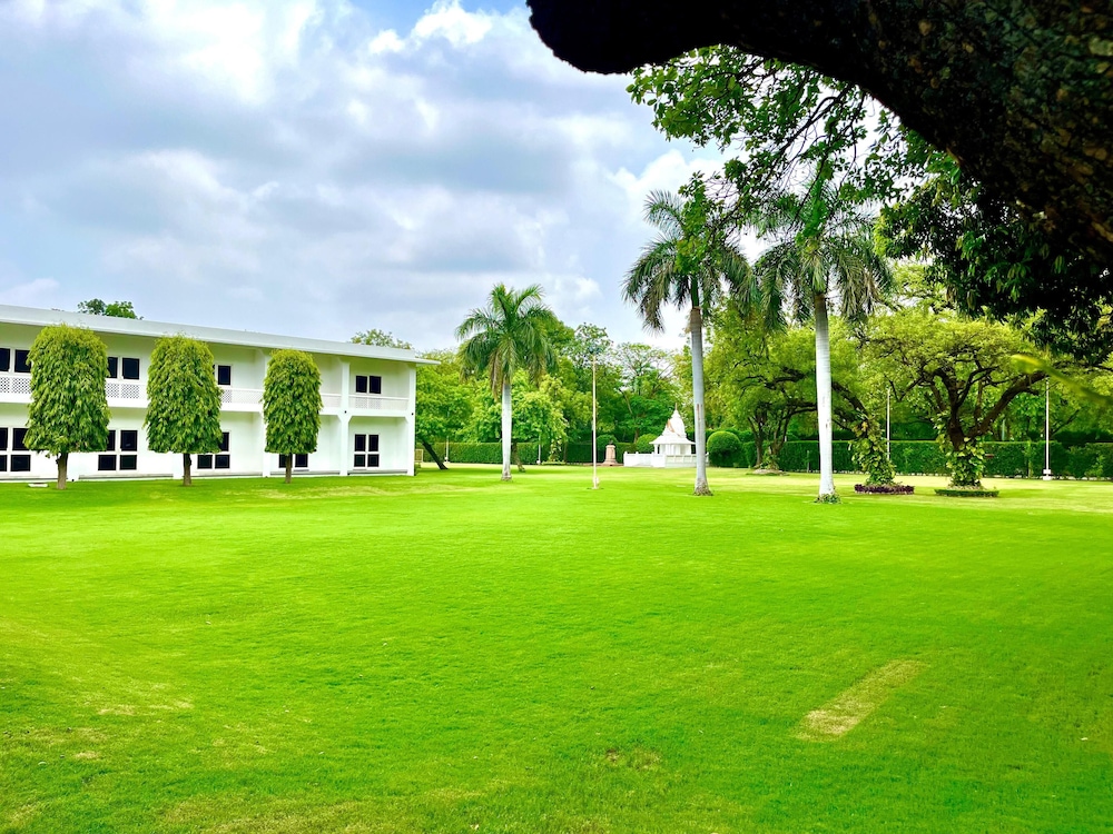 Hotel Chandela Khajuraho 41/50