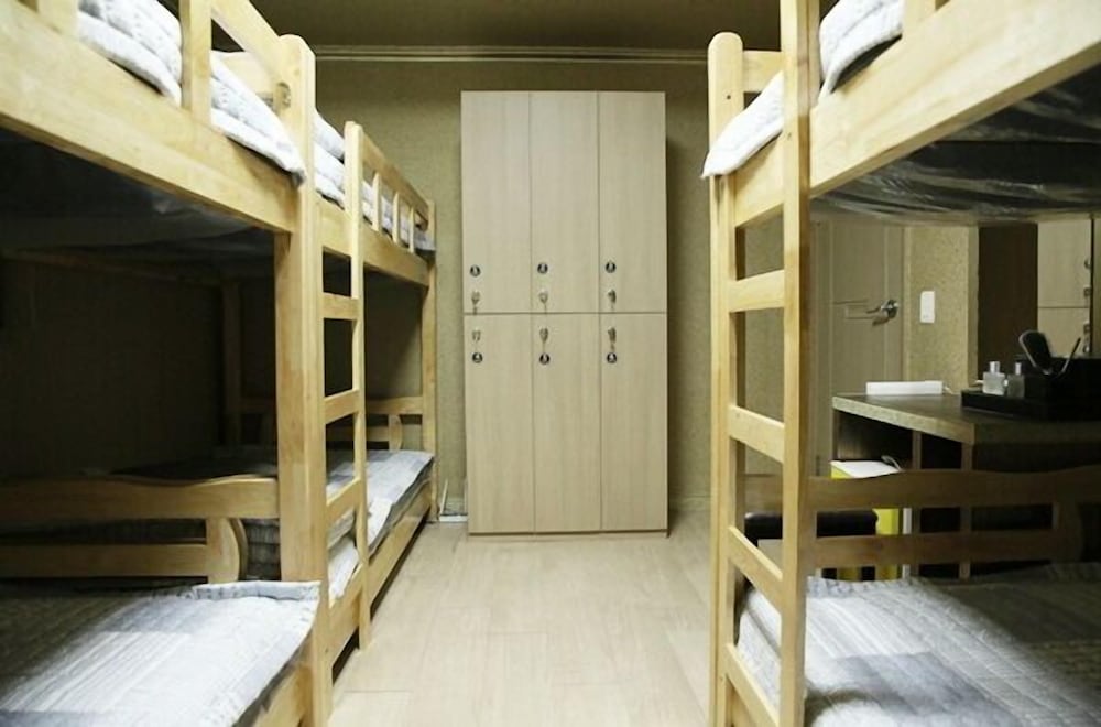Moiri Guesthouse - Hostel 17/26