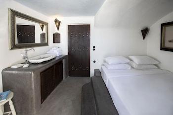 Interior, Deluxe, Caldera View, Plunge Pool