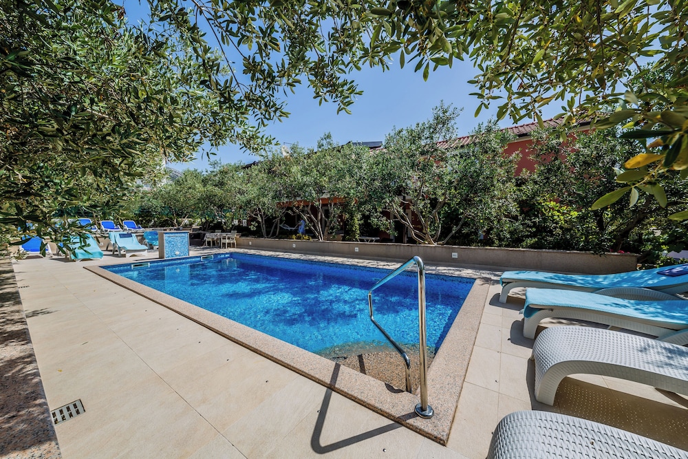 VILLA RUSTICA DALMATIA 26/50