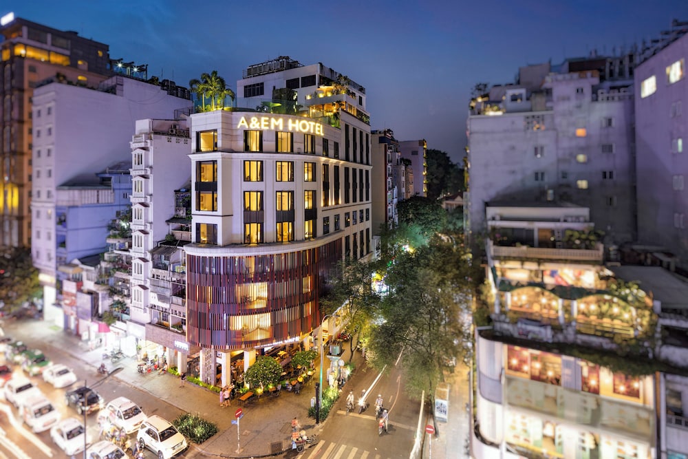 A&EM Saigon Hotel 4/77