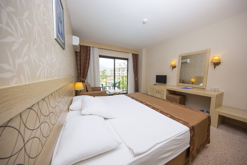 Eldar Resort Hotel 27/77