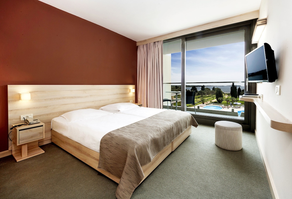 Superior, Sea View, Balcony