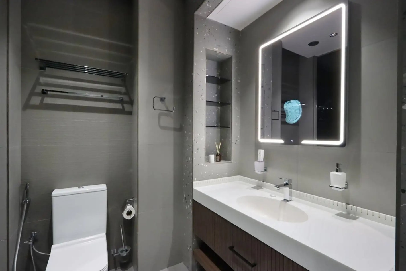 Embrace Luxury and Comfort in prime IBR, JLT 25/28