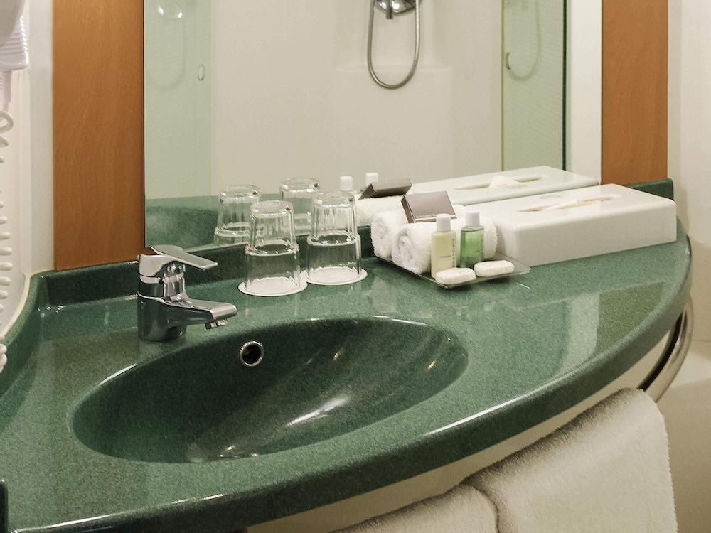 ibis Auckland Ellerslie 33/74