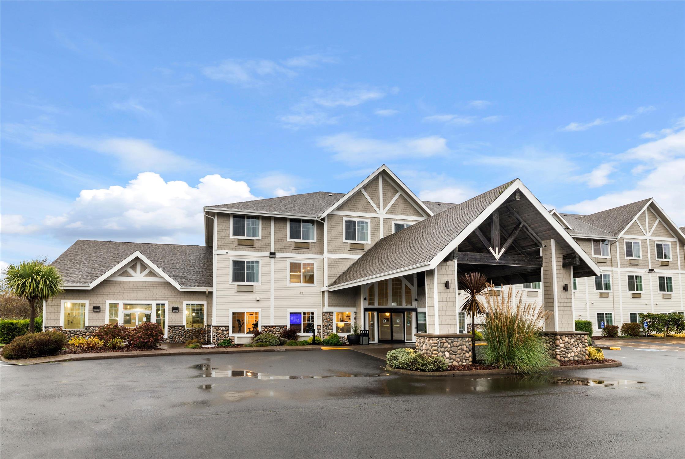 La Quinta Inn Suites By Wyndham Newport 2/40