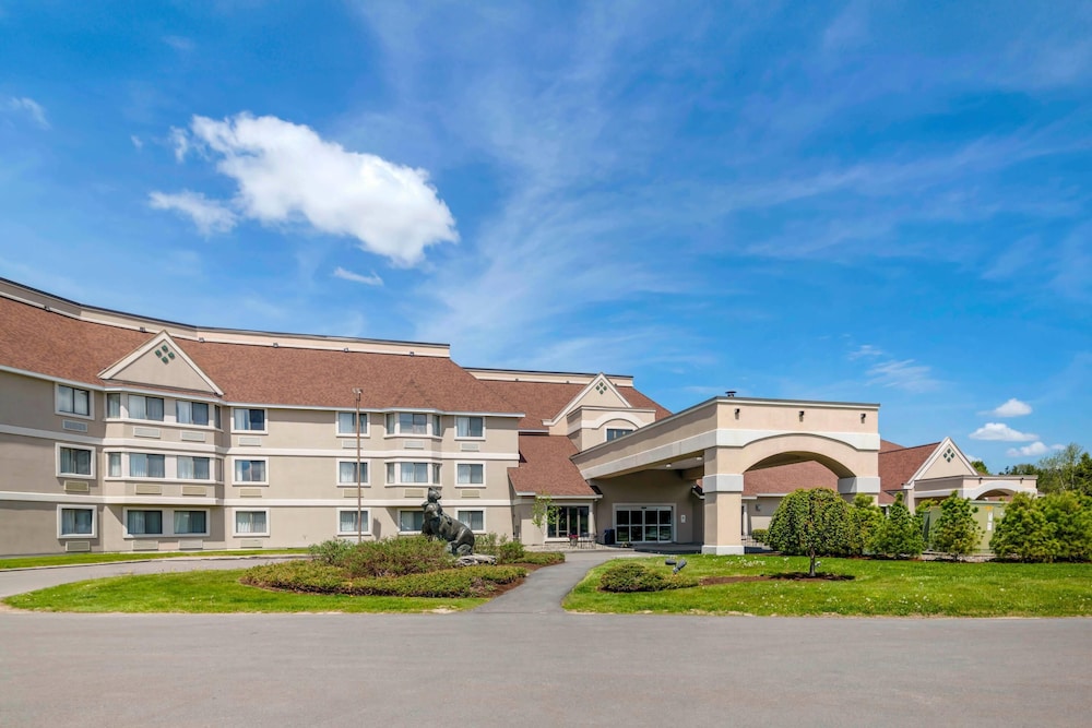 Black Bear Inn, an Ascend Collection Hotel 65/69