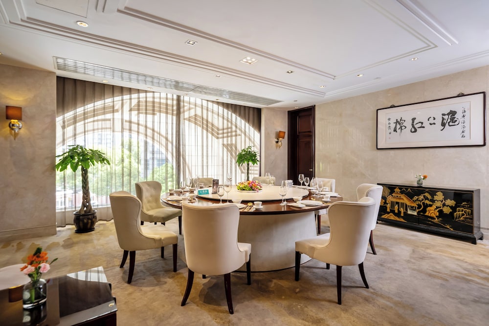 Guangdong Hotel Shanghai 29/38
