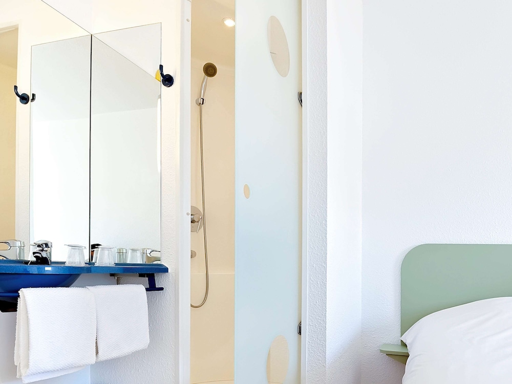 Ibis Budget La Roche Sur Yon 16/64