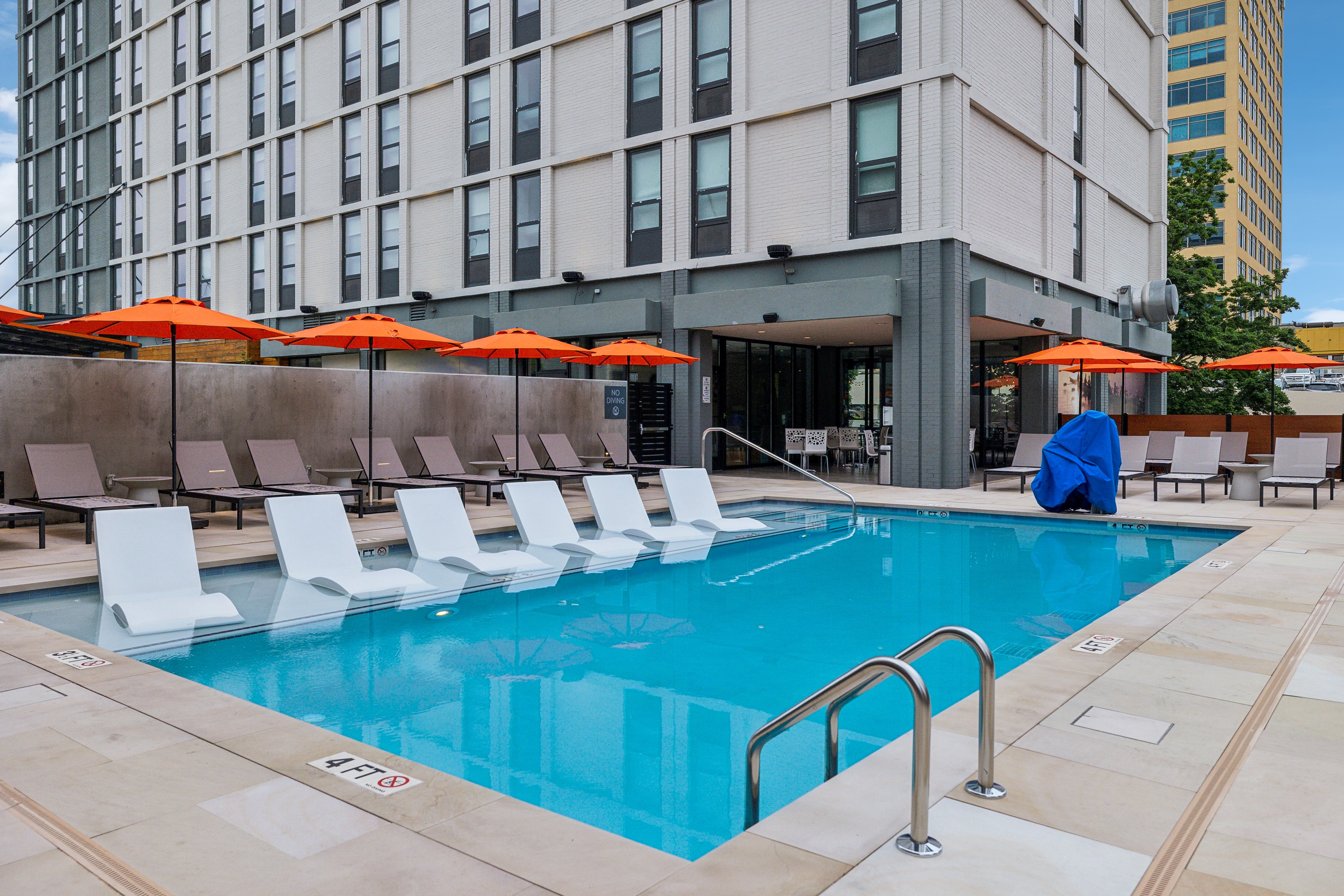 Hotel Indigo Chattanooga Downtown 75/77