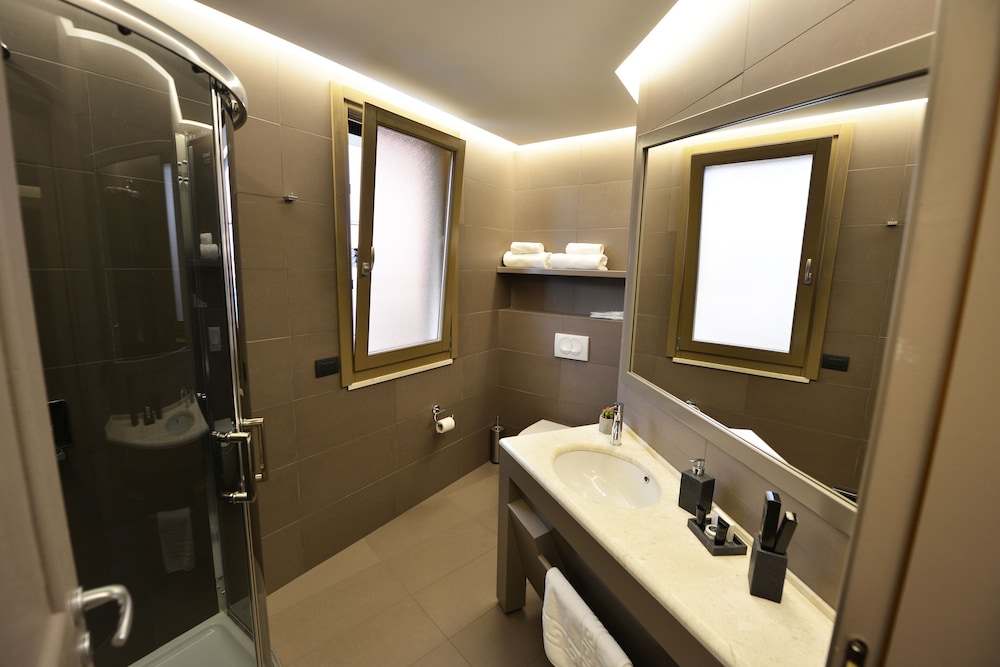 PETIT HOTEL ELITA 13/38