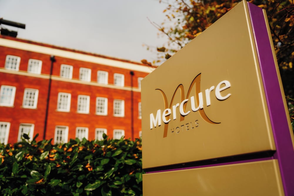 Mercure Southgate Hotel 3/49