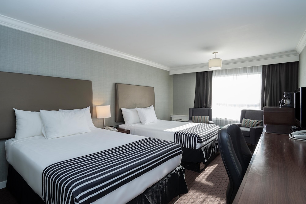 Sandman Hotel Red Deer 7/46