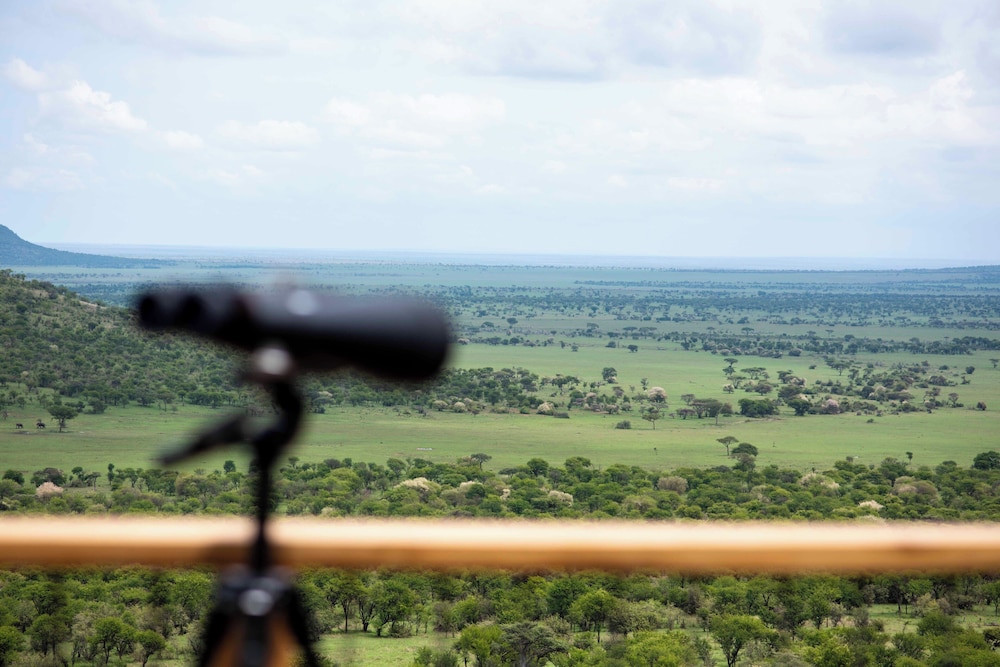 Neptune Serengeti Luxury Tented Camp 48/50