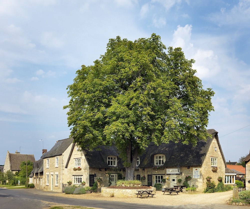 The Crown Inn 1/34