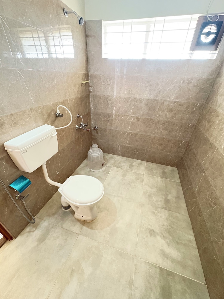 Sai Grand Villas and Hotel 45/50