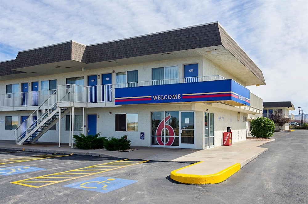 Motel6 Laramie, WY 46/52