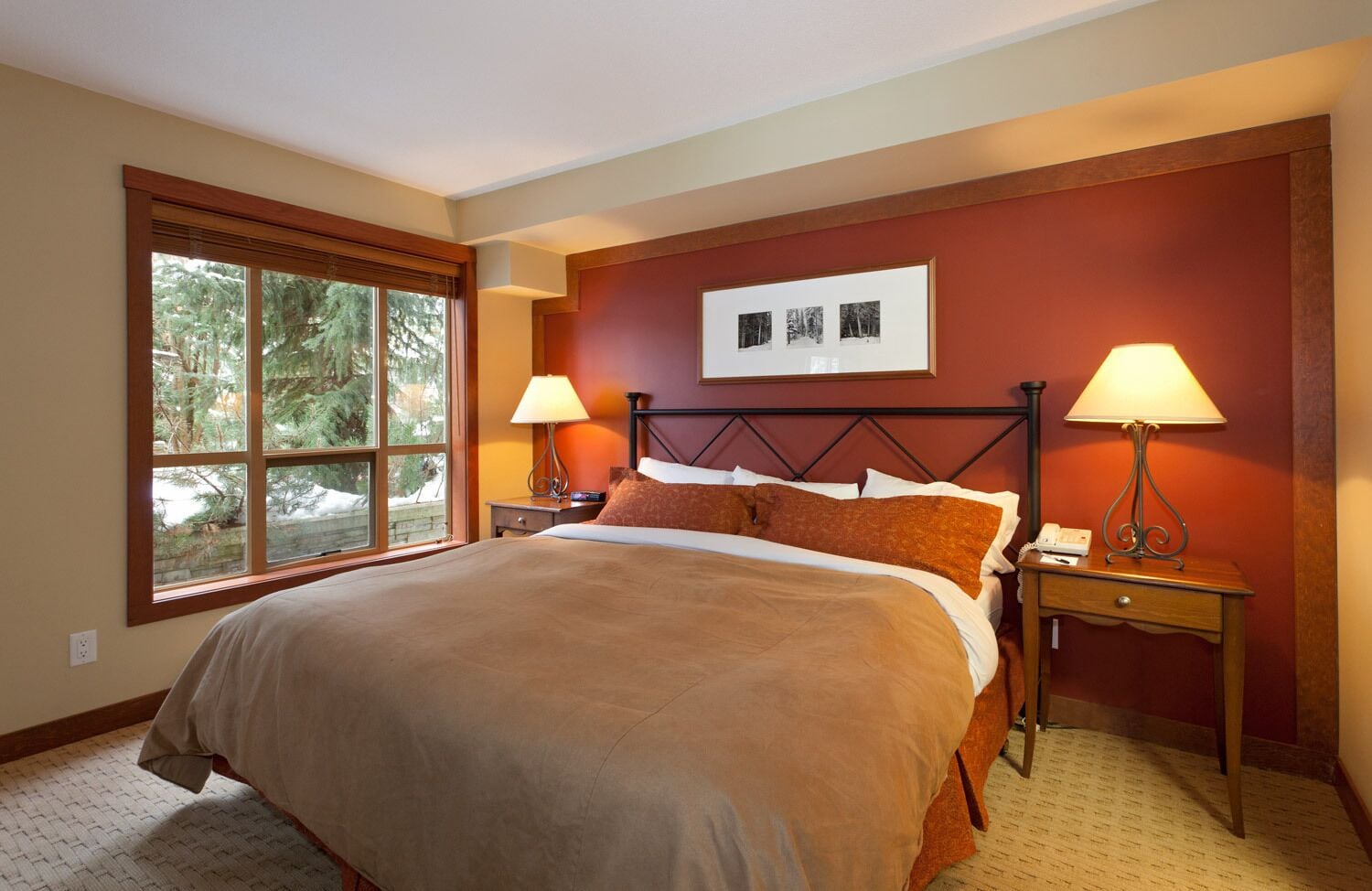 2 BEDROOMS