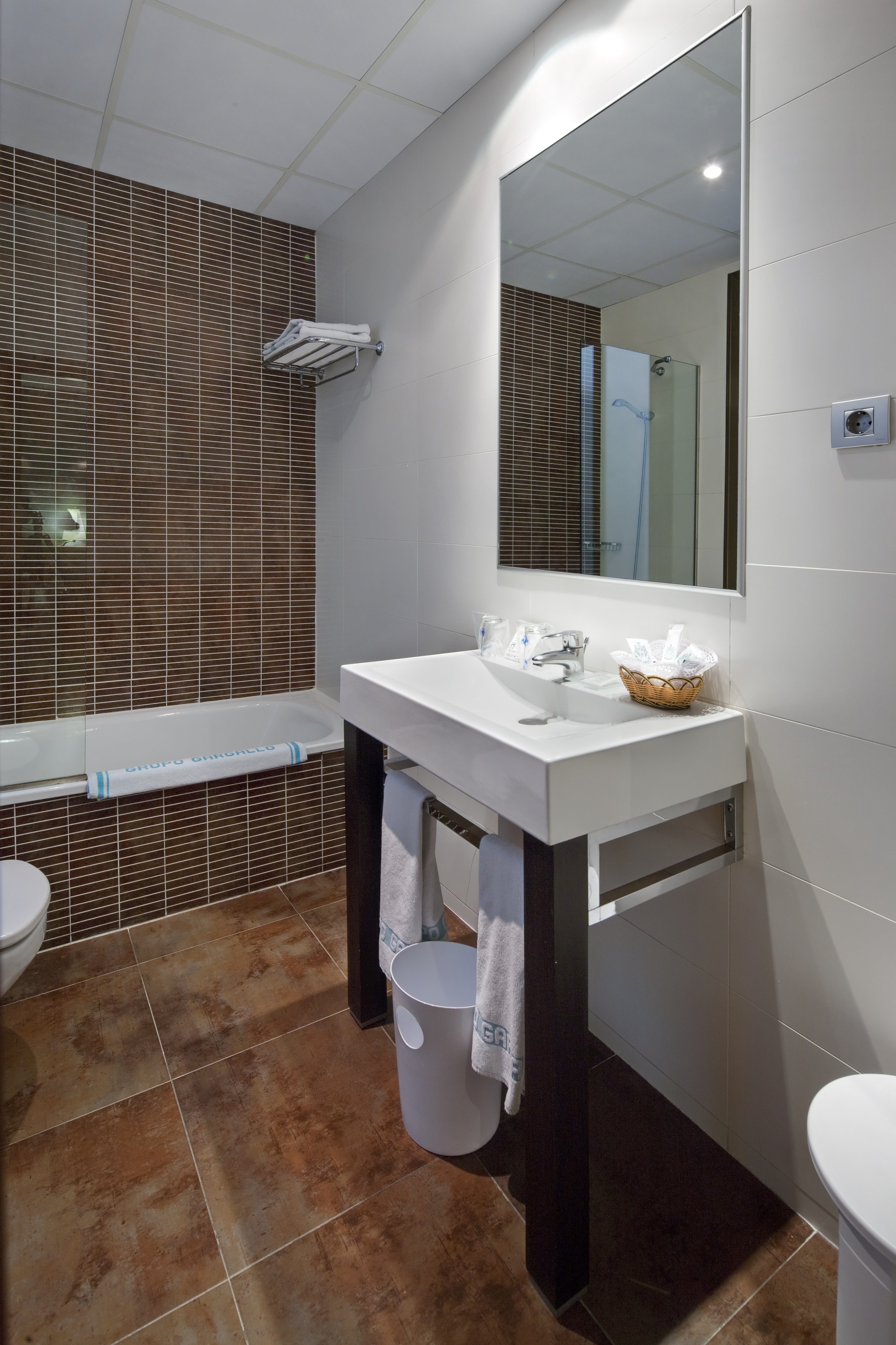 غرفة قياسية بسرير مزدوج أو سريرين منفصلين، Rialto Hotel 6/8