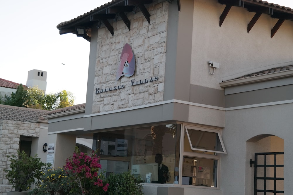 Bougain Villas Apartments 1/26