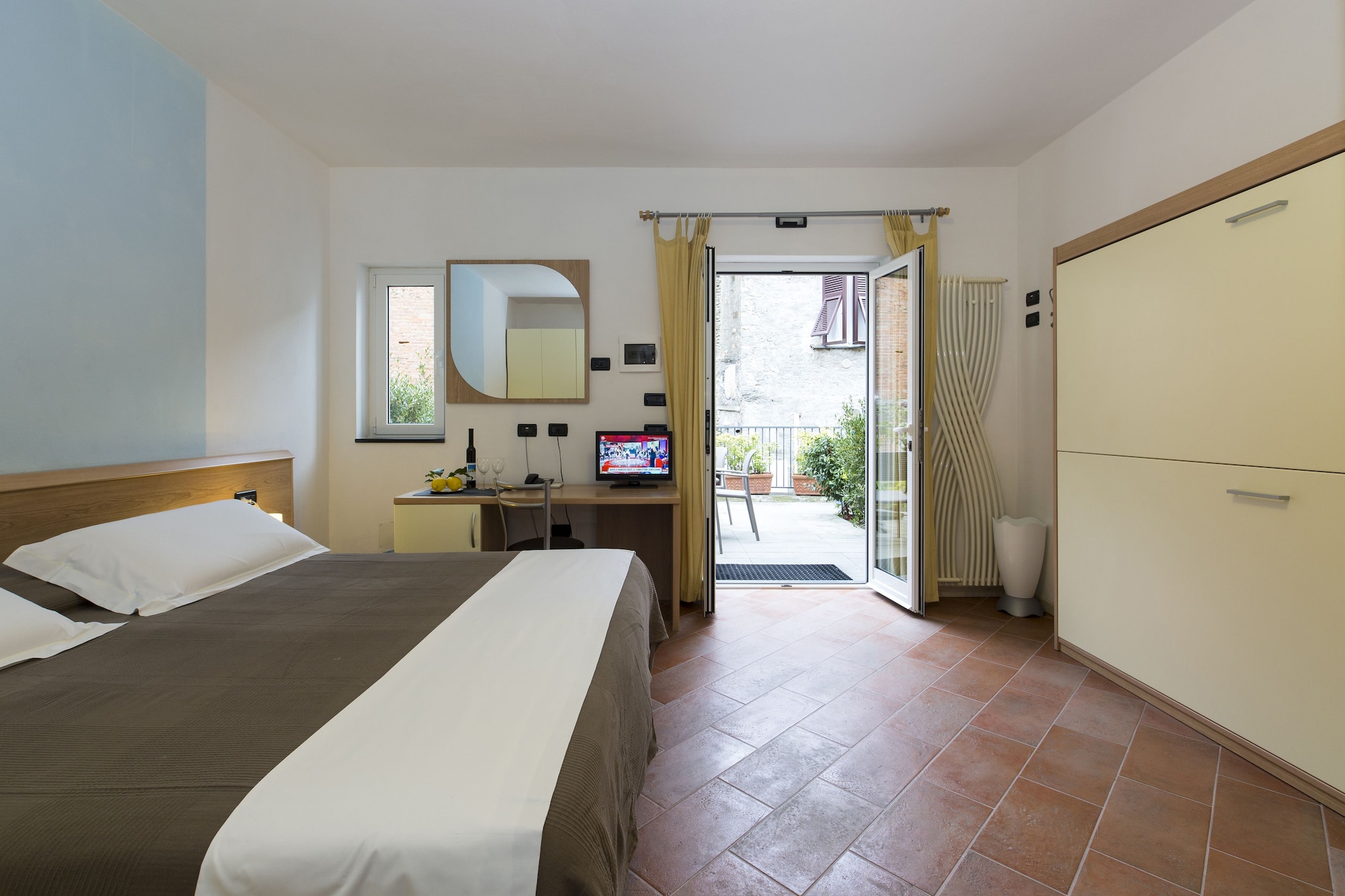 1 BEDROOM, PREMIUM, DOUBLE BED