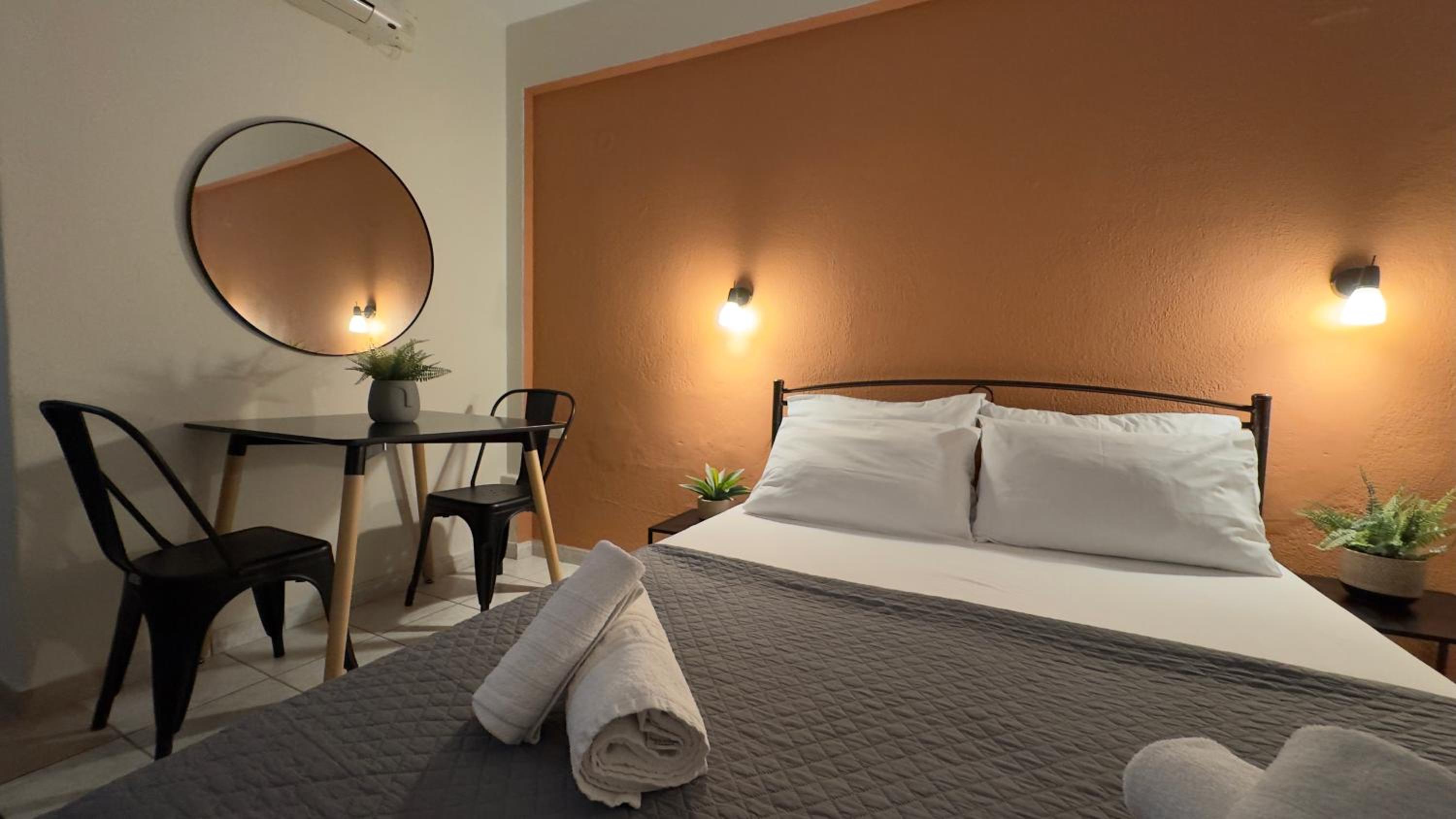 Christina Hotel 34/50