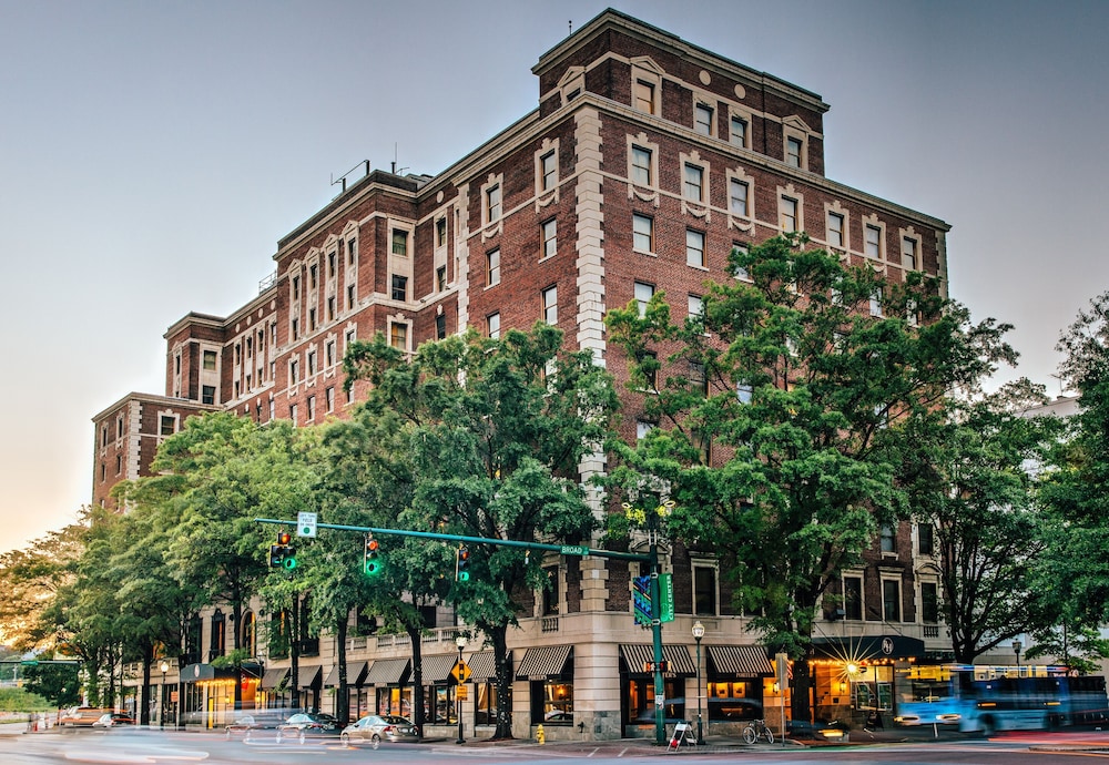The Read House Hotel Historic Inn and Suites 58/62
