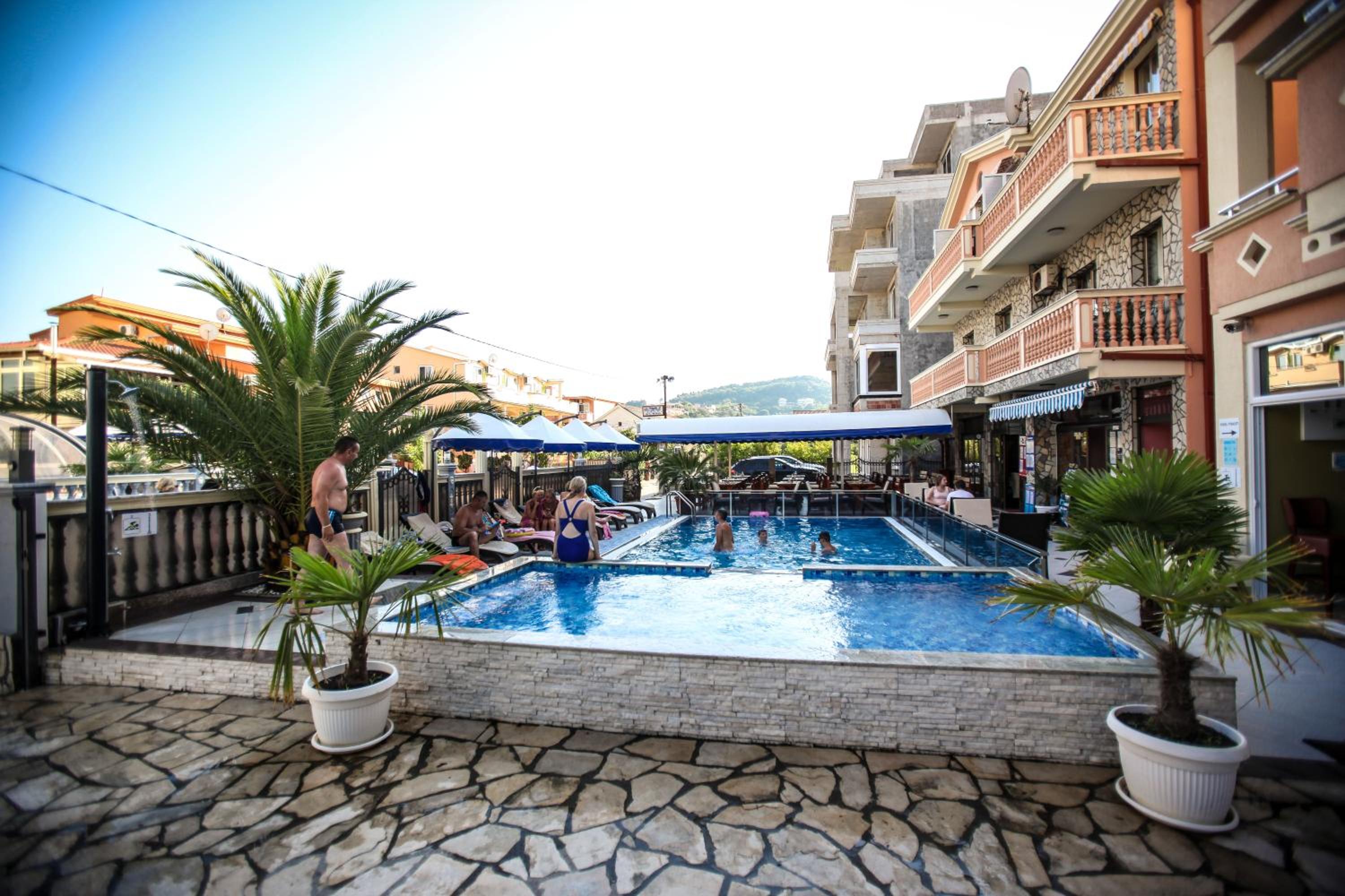 Aparthotel Villa Primafila 66/75