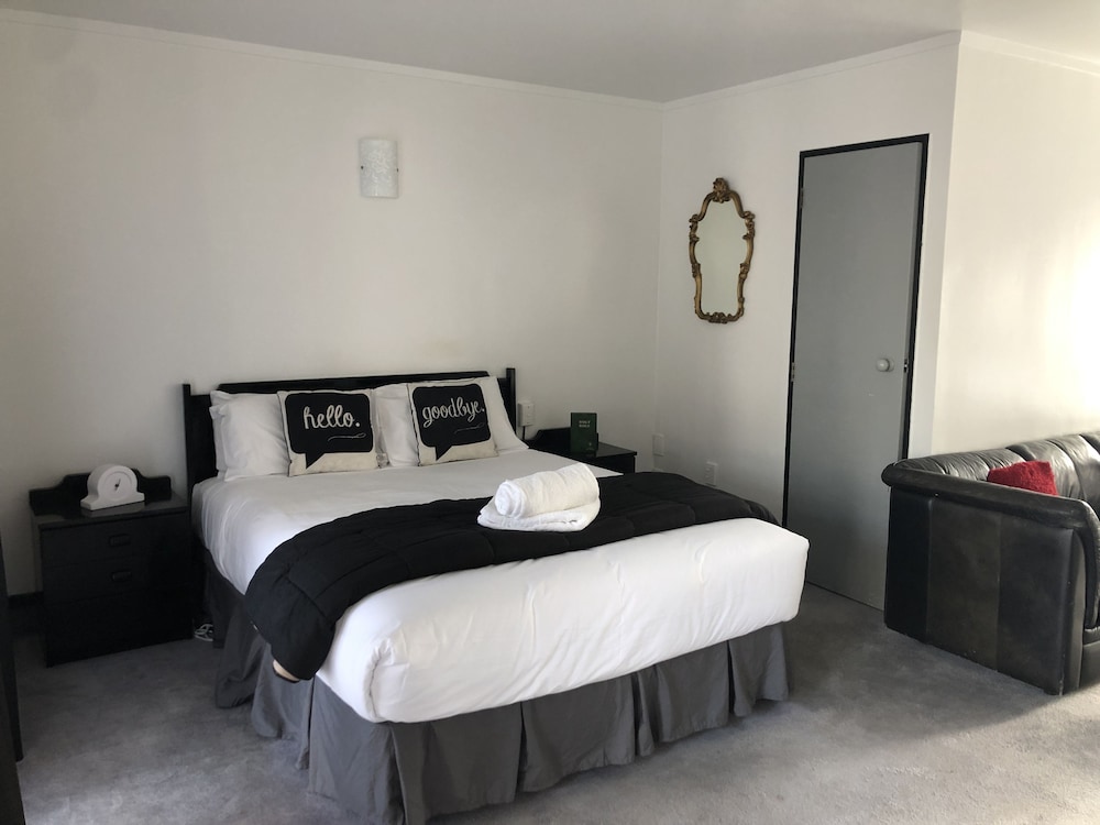 Alcamo Hotel 12/66