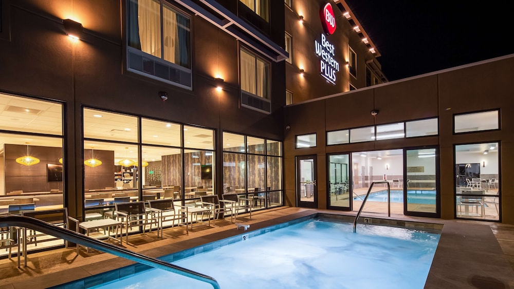 Best Western Plus Settlers Point 3/42