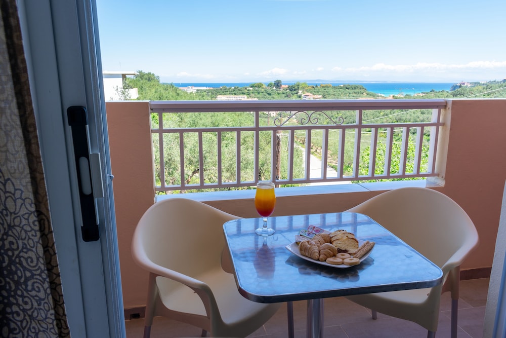 Zante Pantheon Hotel 53/67