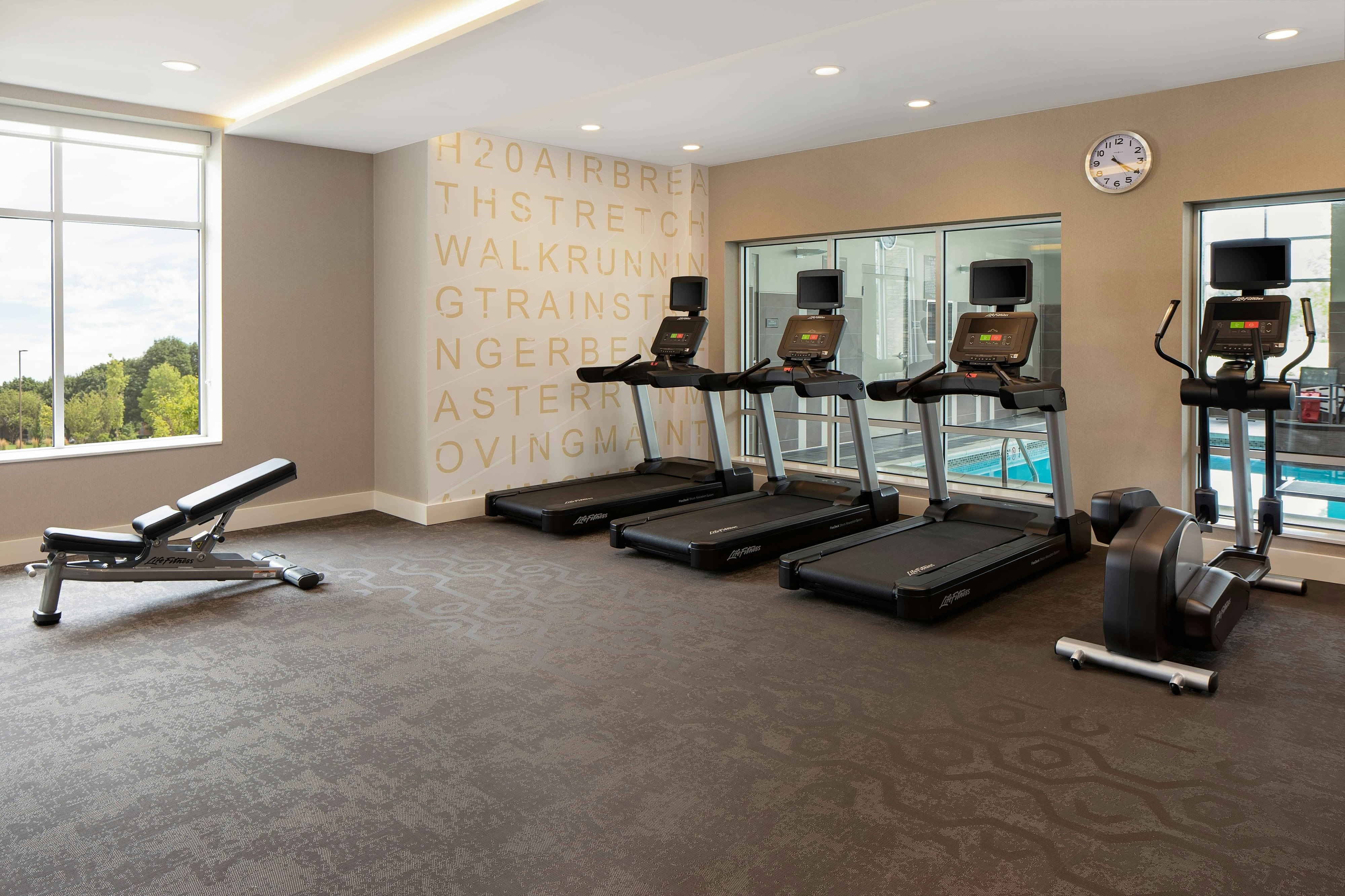 Residence Inn by Marriott Detroit Farmington Hills 22/45