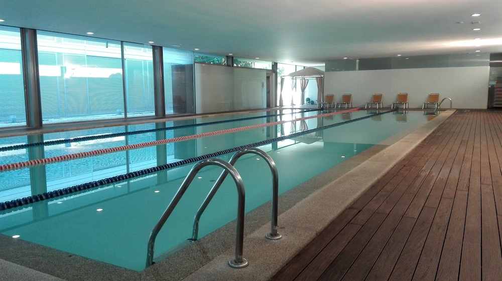 swimming pool spa