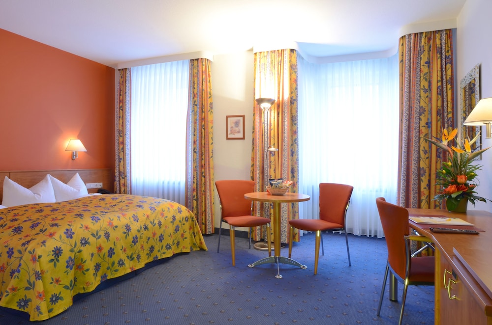 Ringhotel Loew S Merkur 18/59