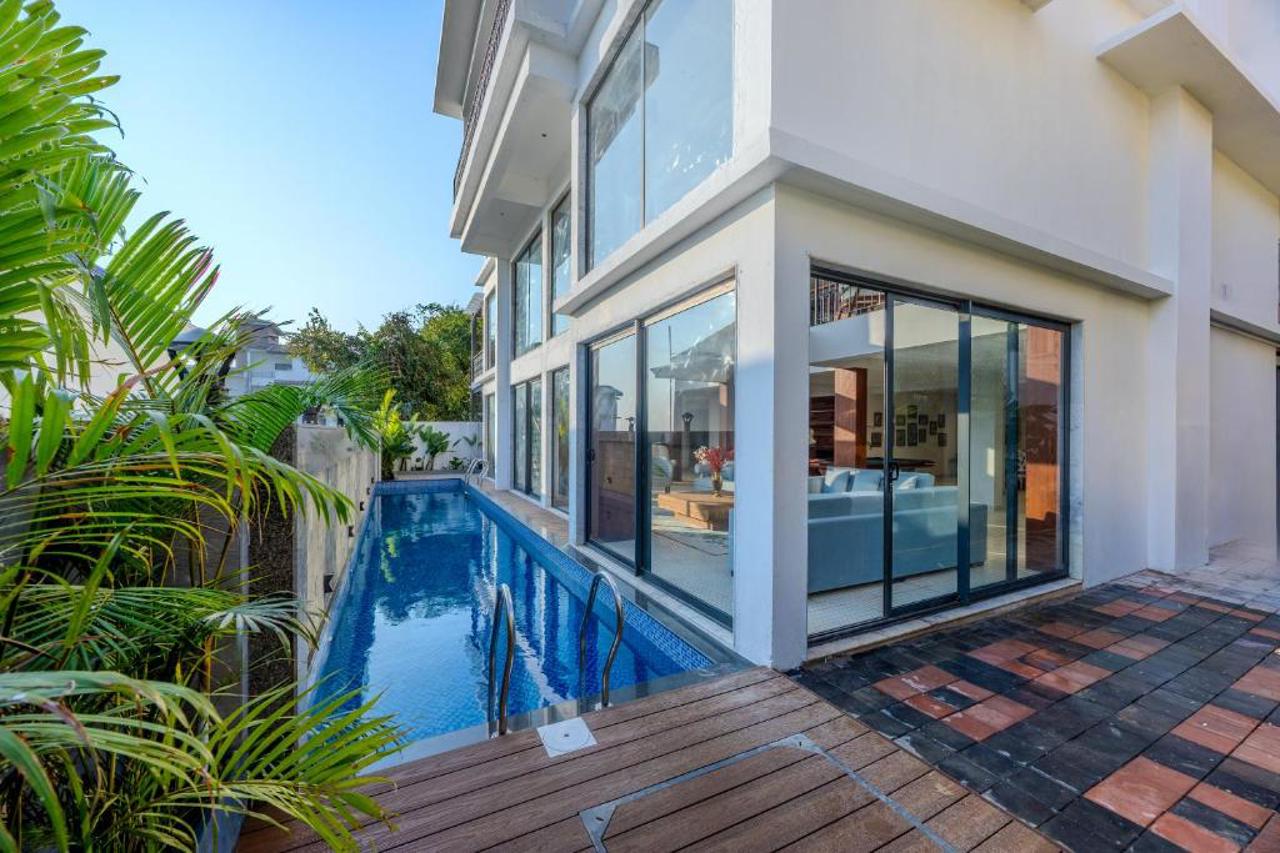ELIVAAS Valley View 5-BHK Villa With Private Pool in Parra