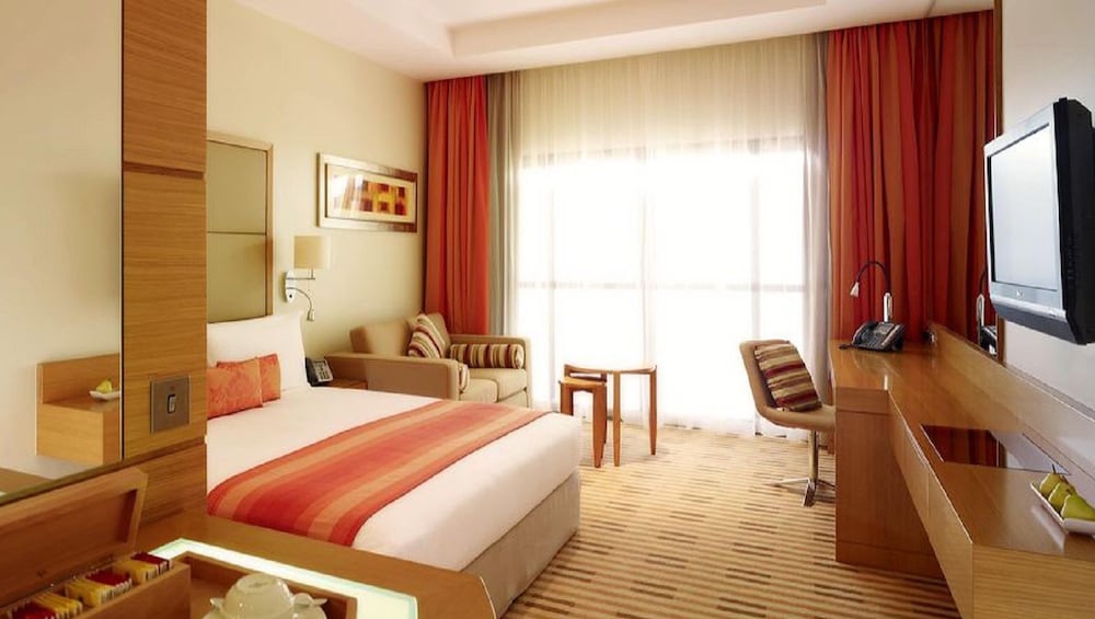 Crowne Plaza Sohar 20/81